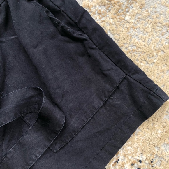 Dex black paper bag fabric shorts - Picture 11 of 13